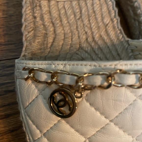 Authentic Chanel sandals slides shoes. 38 8 - Picture 3 of 8